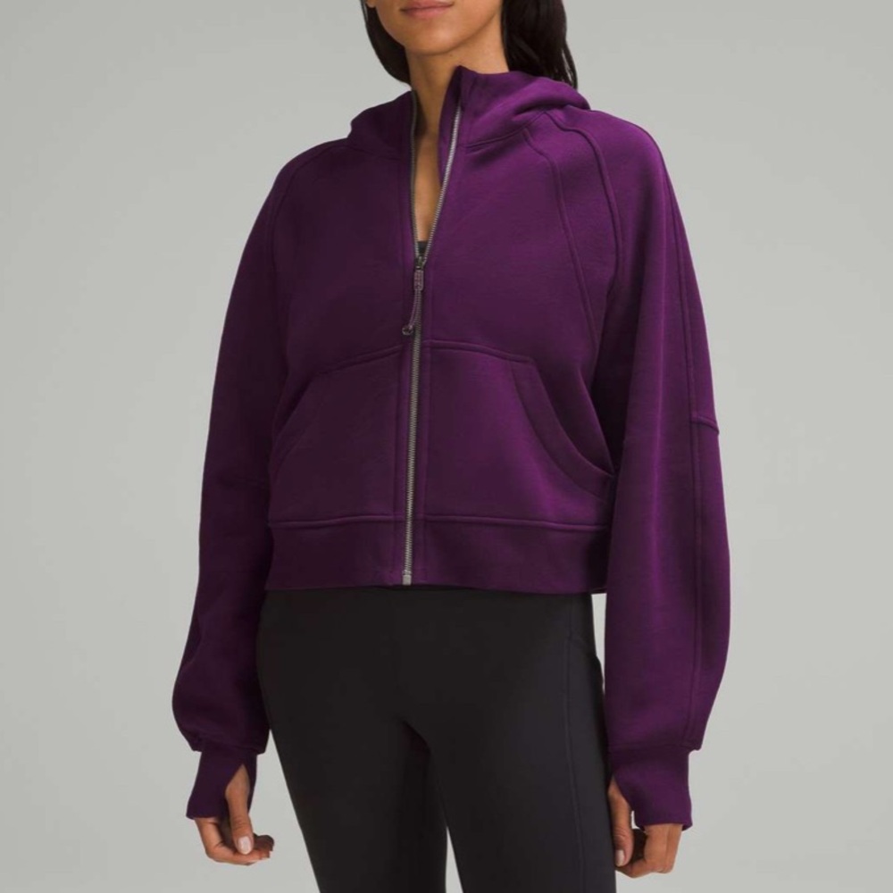 Lululemon Scuba Oversized Full-Zip Hoodie
Dramatic Magenta